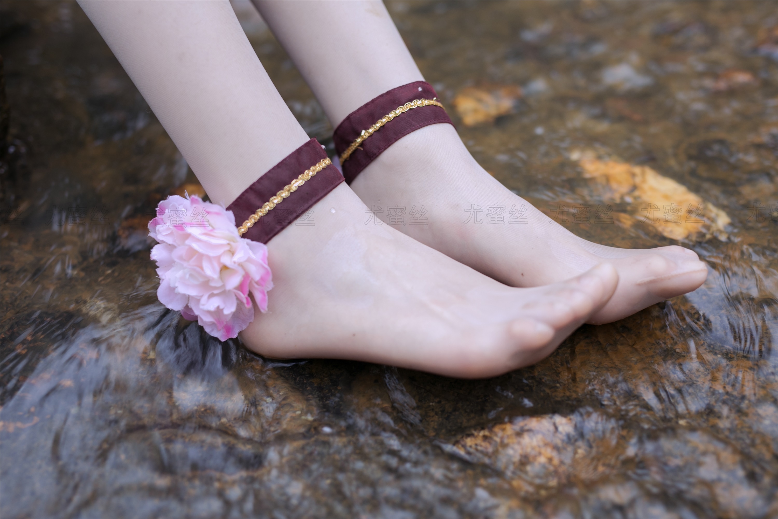 尤蜜丝 穿搭写真 NO.031